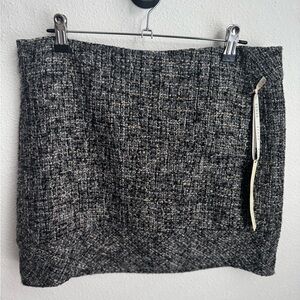 Kenar gray black beige tweed mini skirt women’s size 8 lined back zipper